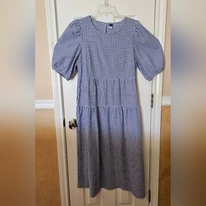 Old Navy blue and white gingham tiered midi dress, size M